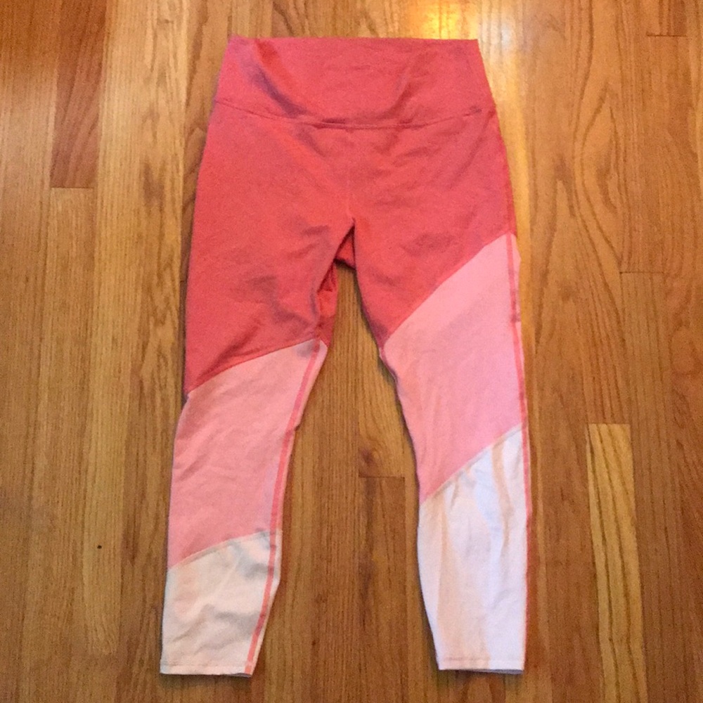 Fabletics Limited Edition Tri-color leggings - LG